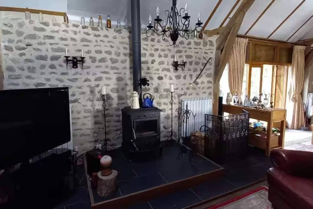 Charming country house near forest and private garden in Saint-Agnant-près-Crocq, Regionaler Naturpark Millevaches en Limousin