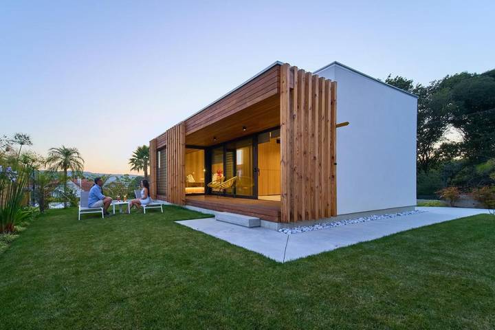 Casa de huéspuedes para 4 personas, con Jacuzzi y Terraza además de Jardín y Vistas en Rias Baixas