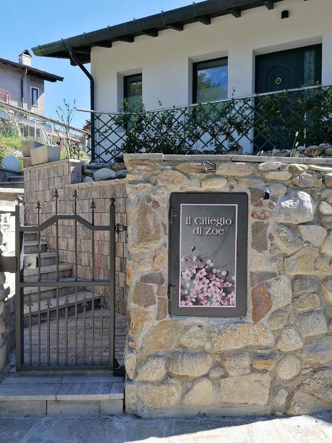 Il Ciliegio Di Zoe in Laveno-Mombello, Lago Maggiore (Lombardei)