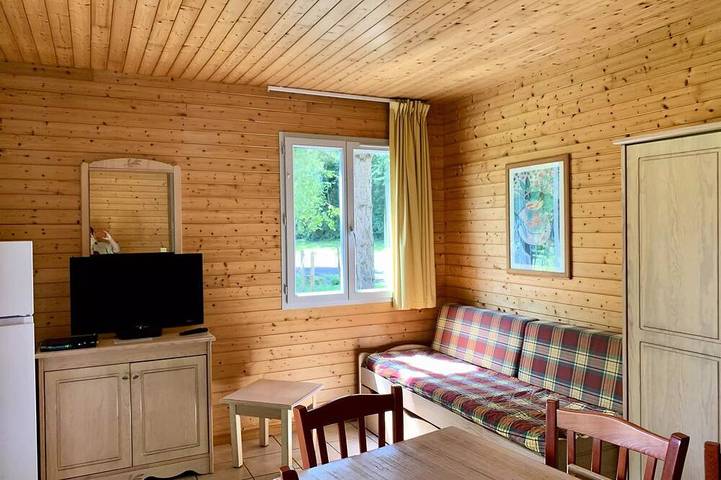 Mobil home pour 6 personnes, avec terrasse, animaux acceptés dans Pescalis Moncoutant