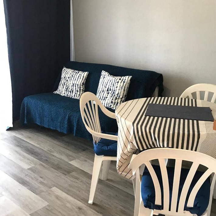 Gîte pour 3 personnes, avec terrasse et piscine dans Golf De La Nivelle - 2