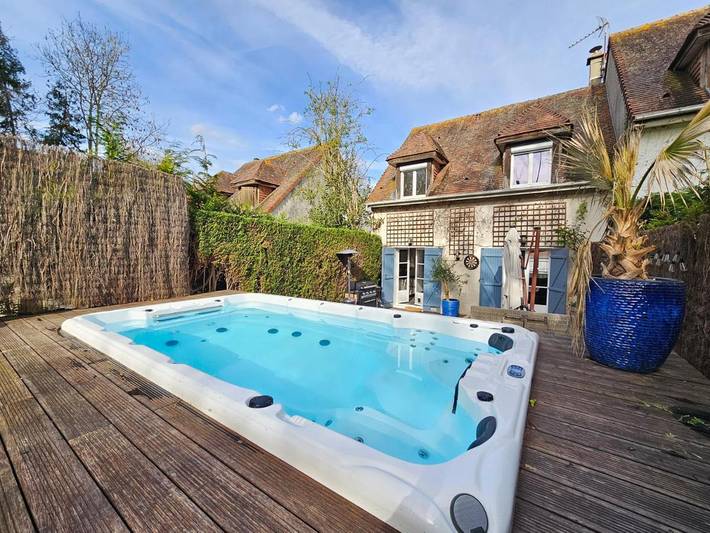 Maison de vacances pour 8 personnes, avec jacuzzi ainsi que jardin et terrasse