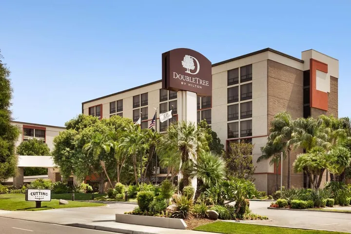 Hotel für 4 Personen, mit Whirlpool und Pool sowie Terrasse, mit Haustier - 1