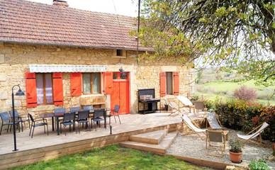 Gîte pour 8 personnes, avec terrasse et jardin, animaux acceptés à Granges-d'Ans