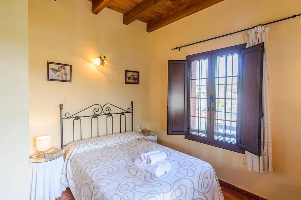 Loma el Letrao Almogía by Ruralidays in Almogía, Provincia de Málaga