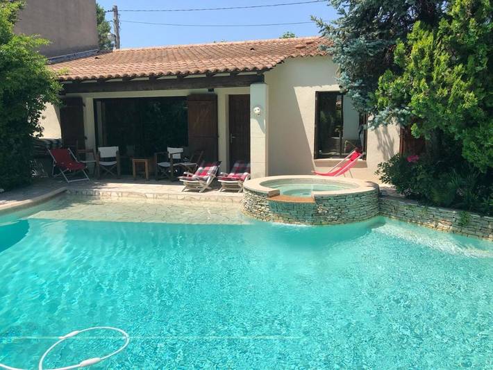 Chambre d’hôte pour 2 personnes, avec vue ainsi que piscine et jardin dans Plage de la Vieille Chapelle