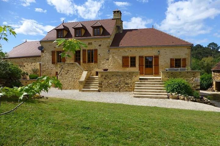 Location de vacances pour 10 personnes, avec jardin à Nabirat