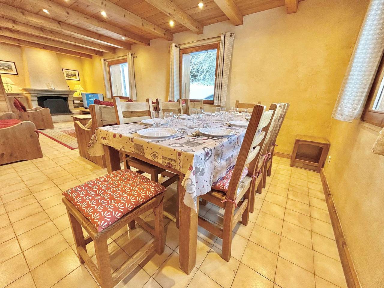 Chalet indépendant avec spa, sauna et cheminée à Notre-Dame-de-Bellecombe - 10 pers in Notre-Dame-de-Bellecombe, Région d'Albertville