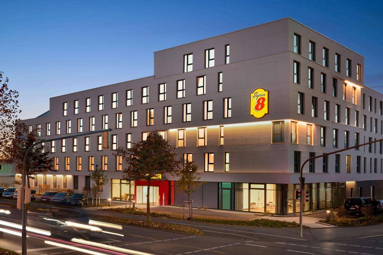 Super 8 by Wyndham Augsburg in Augsburg, Bayerisch Schwaben