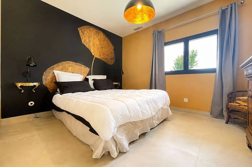 Appartement entier, L'appartement des Iris - Lac privé in Orange, Vaucluse