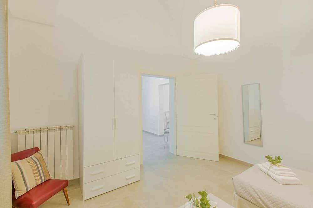 Nonna Netta house near beaches - 2 bathrooms - garden for eating out in San Vito dei Normanni, Salento