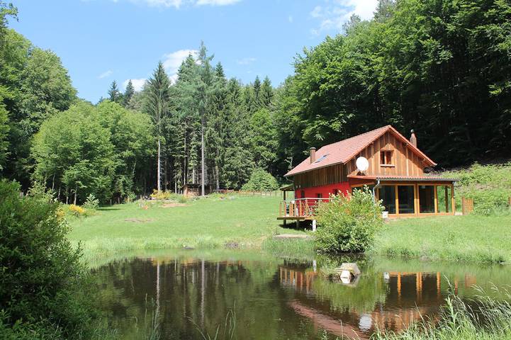 Chalet pour 5 personnes, avec Terrasse et Jardin en France