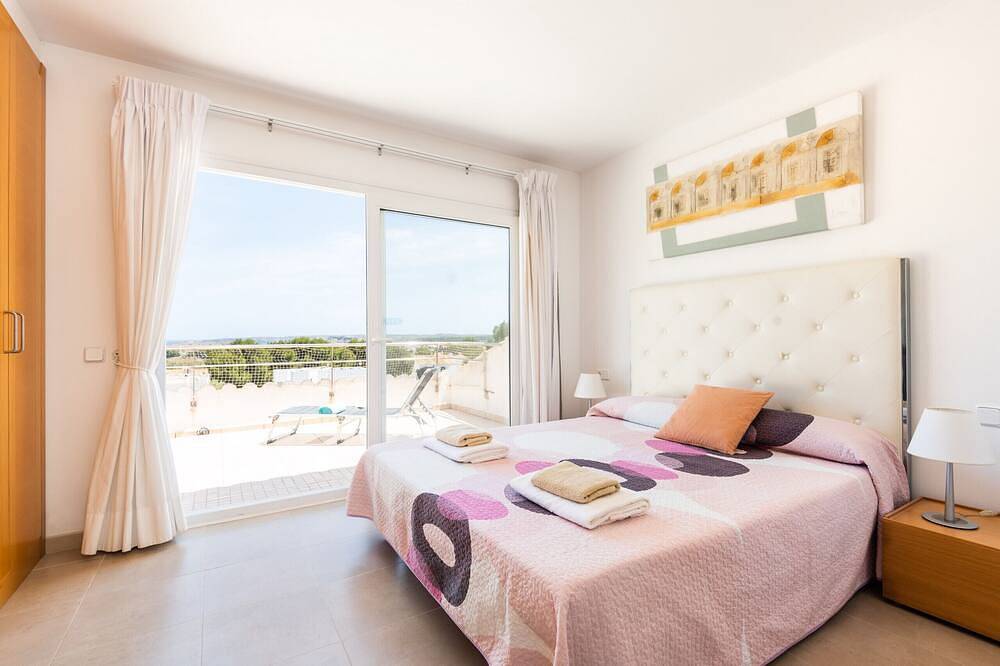 Villa Arual by Escape Home in Coves Noves, Es Mercadal