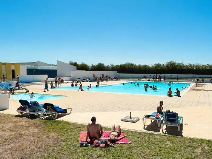 Camping für 4 Personen, mit Terrasse und Pool in Portugal - 2