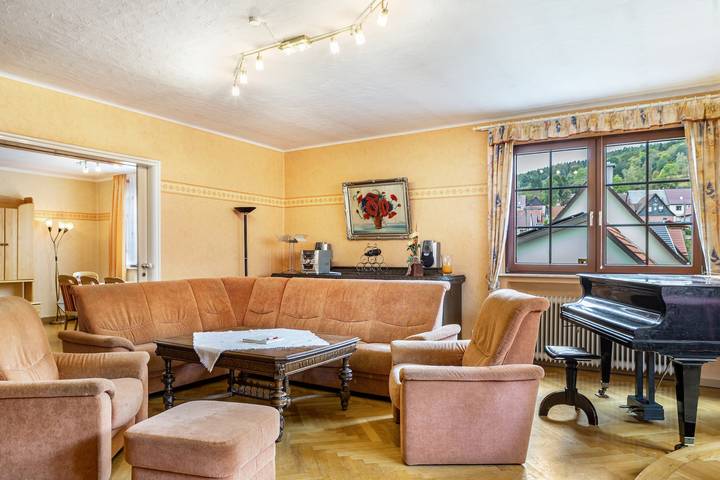 Ferienwohnung für 12 Personen, mit Balkon am Rennsteig