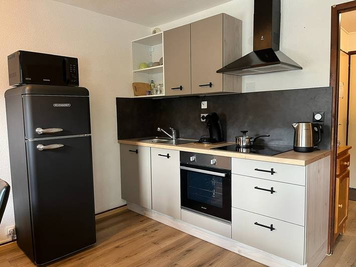Ganze Wohnung, Ferienwohnung für 4 Personen mit Balkon in Samoëns, Region Bonneville