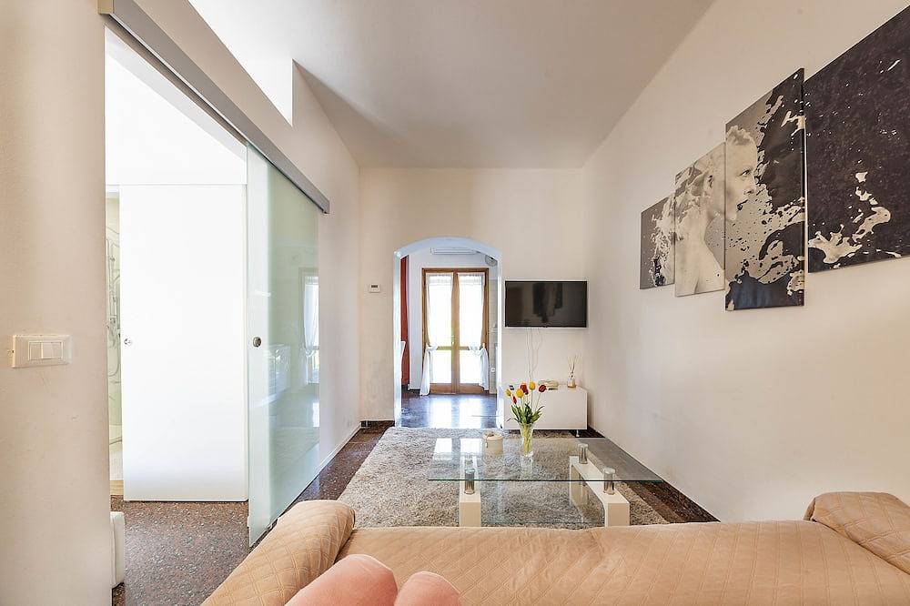 Geheel appartement, Villa Santa Maria - Giardino privato - vista fiume in Ponton, Sant'Ambrogio di Valpolicella