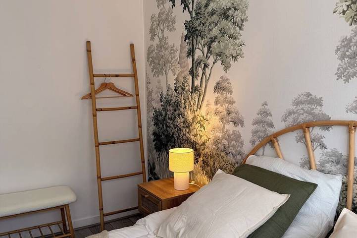 Ganze Wohnung, L'Aparté - 2 Schlafzimmer, Terrasse, Parkplatz, nahe Innenstadt—perfekt für Familie oder Freunde in Vesoul, Haute-Saône