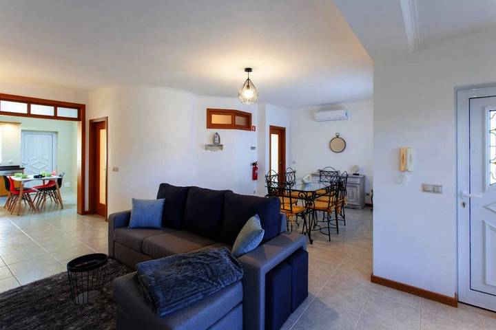 Location de vacances pour 6 personnes, avec piscine ainsi que vue et terrasse, animaux acceptés à Figueiró dos Vinhos - 2