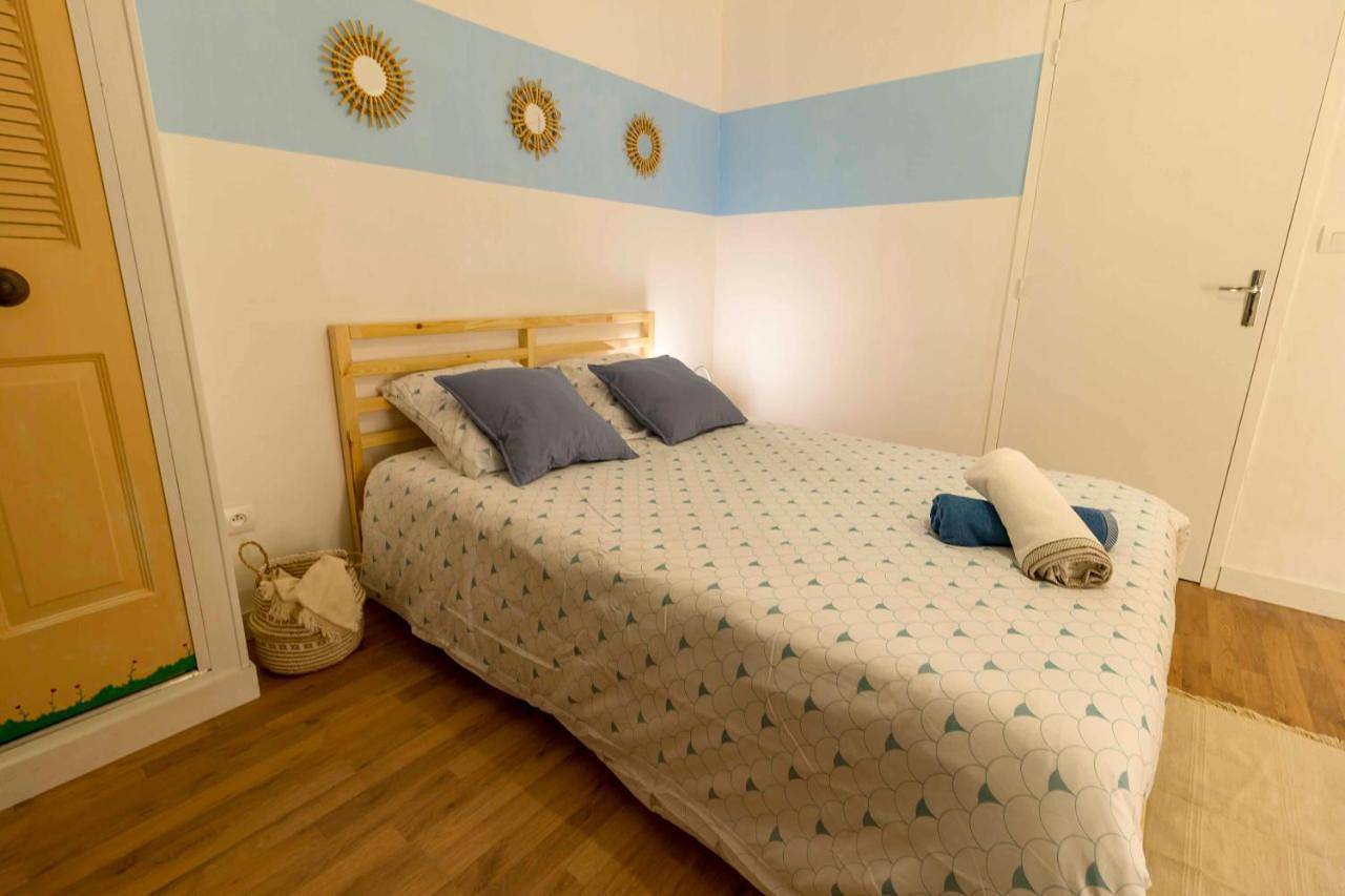 Appartement entier, Le Grand Appart' proche commerces in Flers, Région d'Argentan