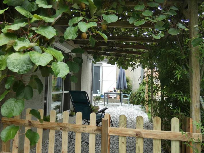 Location de vacances pour 4 personnes, avec piscine ainsi que vue et jardin, adapté aux familles à Chavagnes-en-Paillers - 4