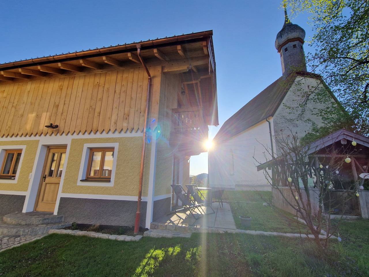 Bauernhofchalet Geigerhof - Ferienhaus Bauernhofchalet - wohnen auf zwei Etagen mit Südterrasse und Garten in Aschau im Chiemgau, Chiemsee