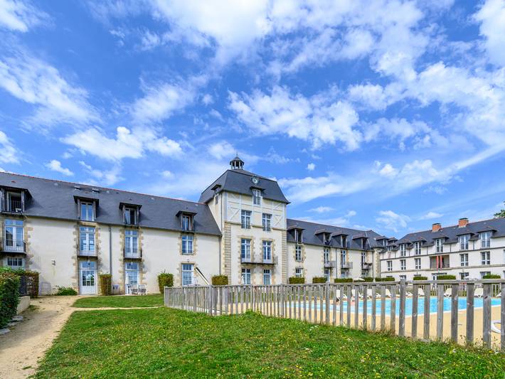 Location de vacances pour 5 personnes, avec jardin à Baden (France)