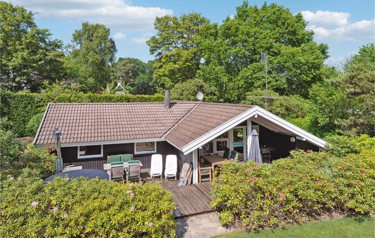 Ferienhaus für 8 Personen, mit Terrasse in Hornbæk