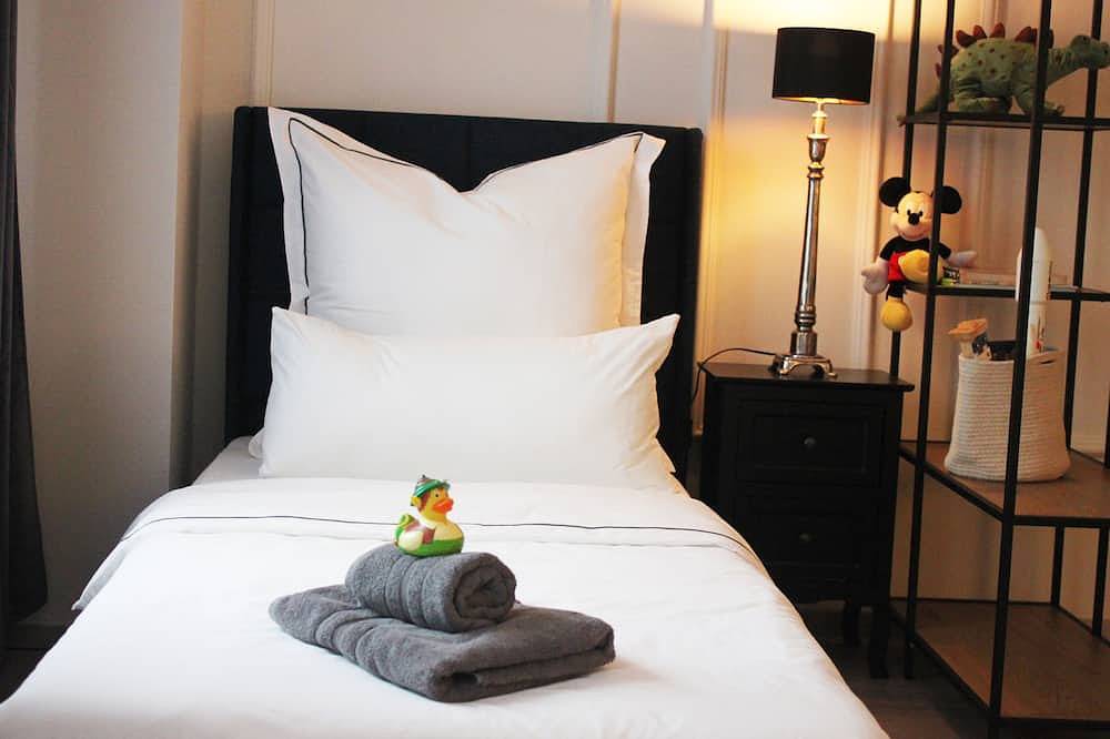 Ganze Wohnung, R B Apartment Hamburg Business | 1-5 Personen | Waschtrockner | Parkplatz frei in Hamburg-Nord, Hamburg