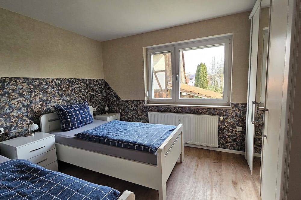 Ganze Wohnung, Appartment Fulda 65m² bis 6 Pers. in Fulda, Rhön-Hessen