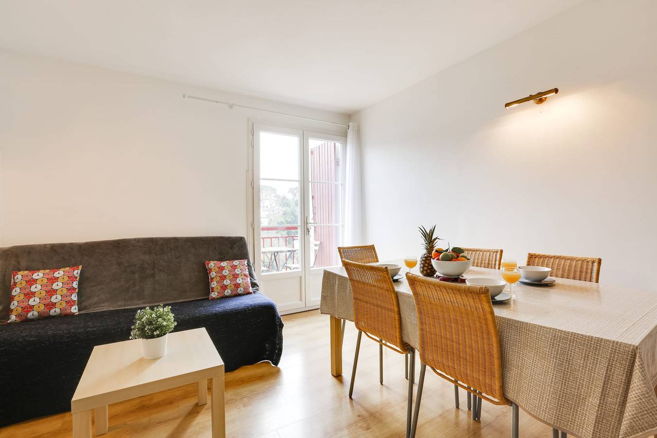 Entire apartment, Appartement Marinea - Welkeys in Saint-Jean-de-Luz, Bayonne region