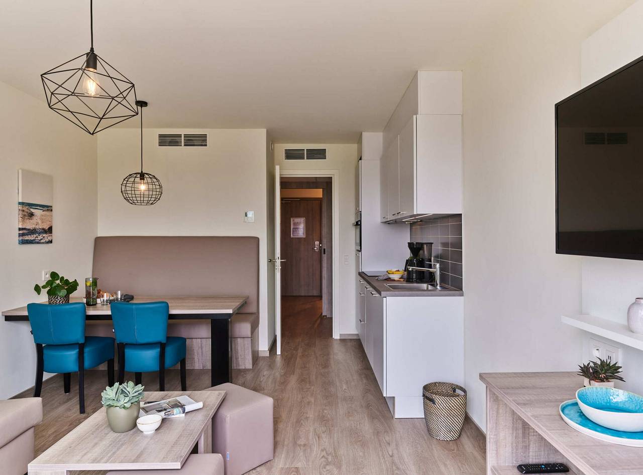 Ganze Wohnung, Gemütliche 4-Personen-Wohnung mit Klimaanlage zwischen Stadt und Strand in Zeebrugge in Brügge, Belgische Küste