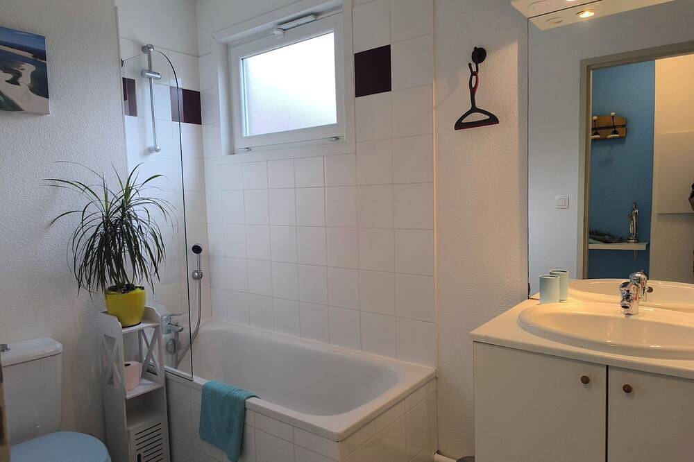 Appartement entier, Résidence Terrasses du Lac 3*,piscine chauffée in Aureilhan, Côte d’Argent