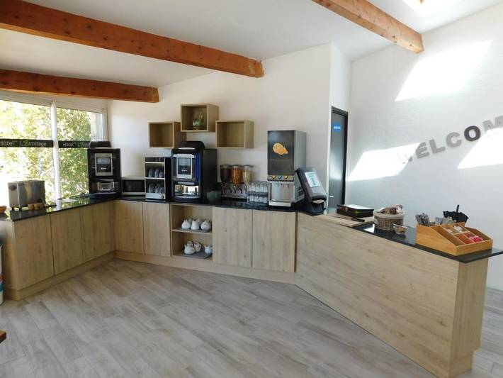 Hôtel pour 2 personnes, avec sauna et jardin ainsi que jacuzzi et piscine à Les Salles-sur-Verdon - 4