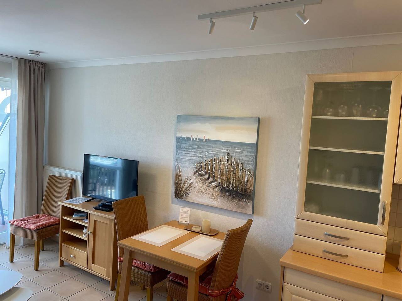 Geheel appartement, Ostsee-Apartment mit zwei Balkonen - Saunabereich im Haus und 100 m zum Strand! in Ostseebad Kühlungsborn, Kühlungsborn