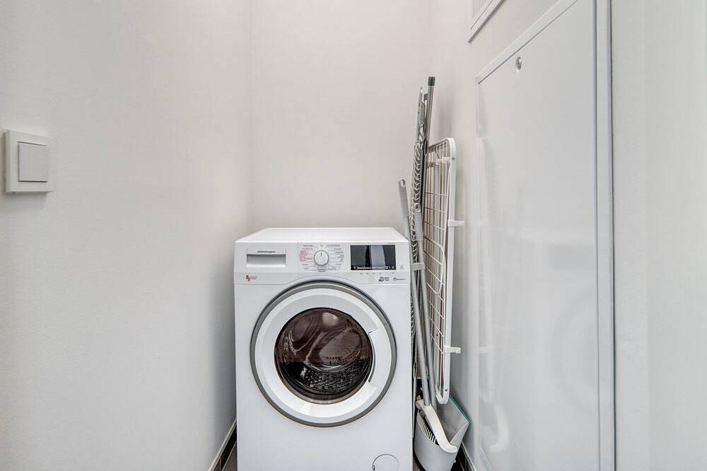 Ganze Wohnung, Airy Donaustadt 1Br w/ Gym & Rooftop Pool, nr U1, by Blueground in Wien, Donau Niederösterreich