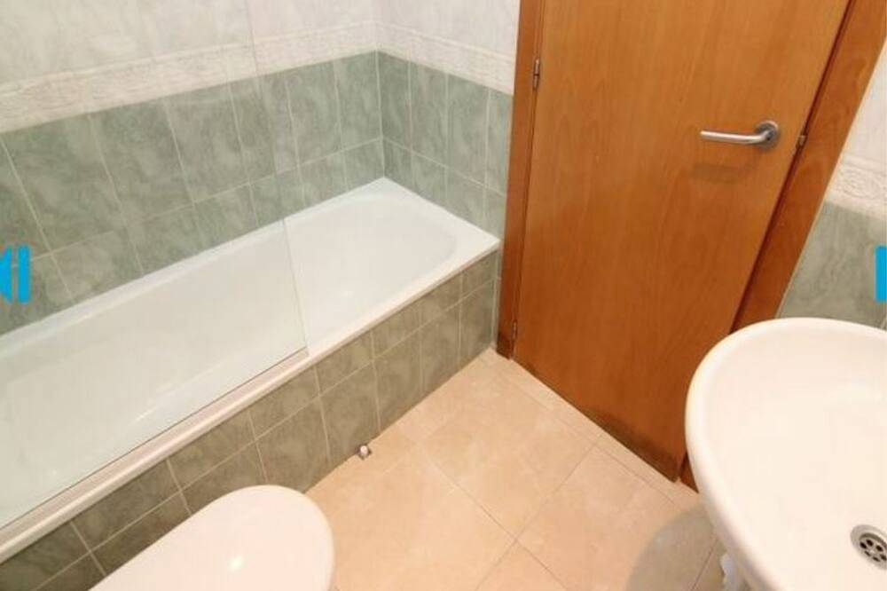 Appartamento intero, Moderno appartamento al piano terra, a pochi minuti a piedi dalla spiaggia di Arenal in Playa del Arenal, Jávea