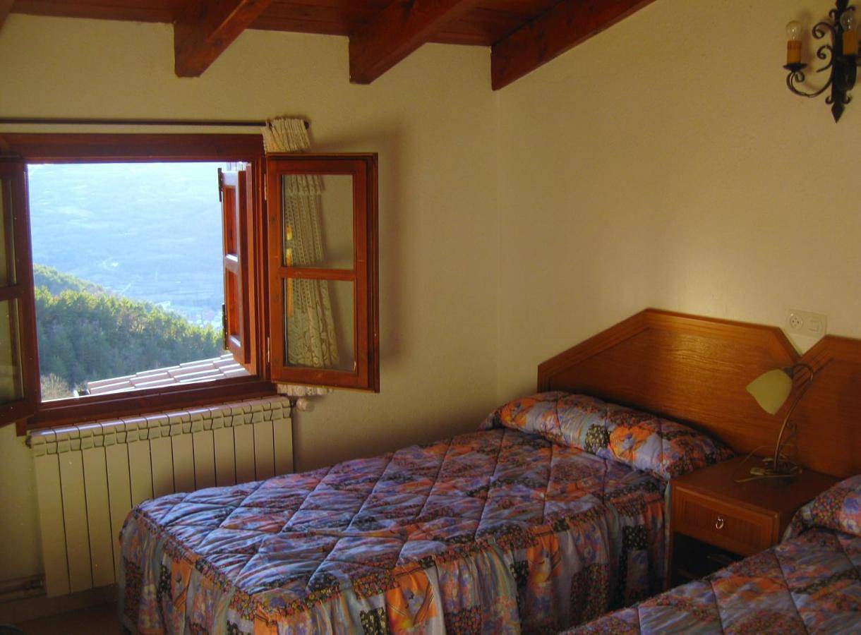 Casa Enriu-habitaciones con opcion a desayuno in Pont de Suert, Alta Ribagorça