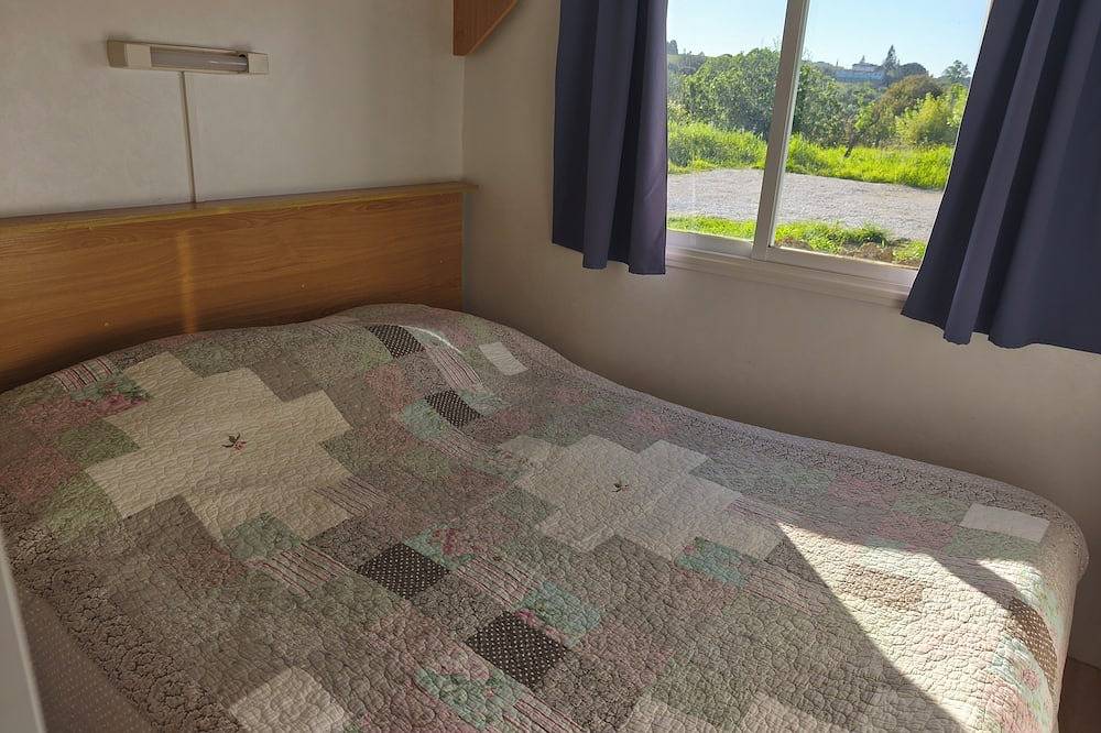 Lovely 2-bedroom bungalow in Cartaxo in Valada, Rio Tejo