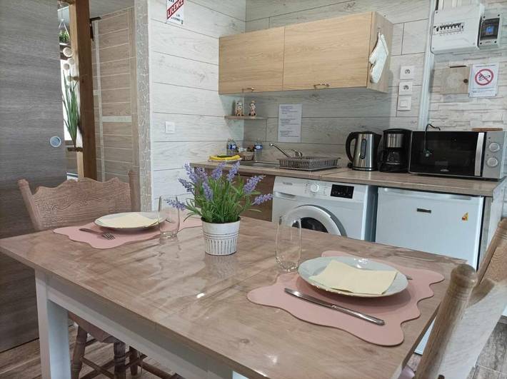 Location de vacances pour 2 personnes, avec terrasse et jardin à Courrières