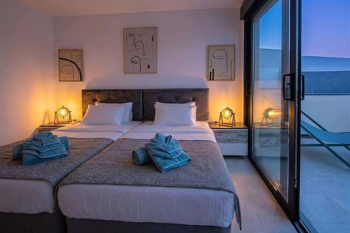 VillasRoyale Rex – Premium Villa with Heated pool in Maspalomas, San Bartolomé de Tirajana