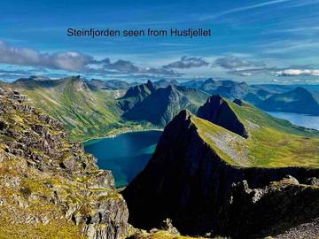 Ferienhaus für 6 Personen, mit Ausblick und Garten sowie Seeblick in Senja
