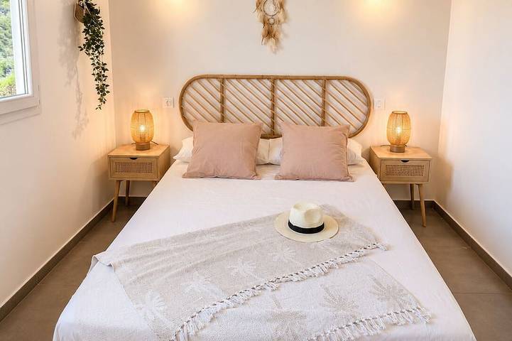 Location de vacances pour 4 personnes, avec terrasse et jardin à Ventiseri - 3