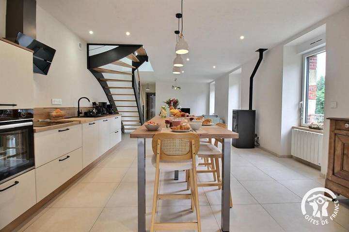 Location de vacances pour 6 personnes, avec terrasse et jardin à Plélo - 4