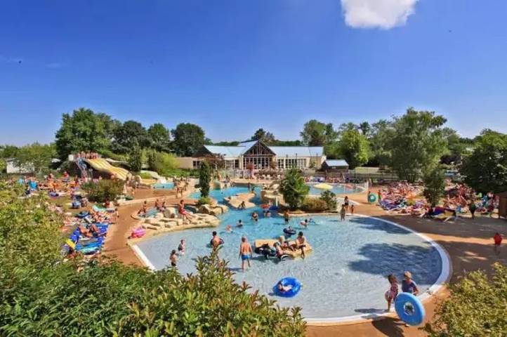 Chalet pour 6 personnes, avec bassin pour enfant en Indre-et-Loire