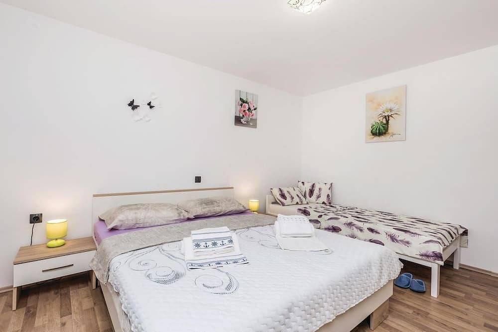Pet friendly home in Rijeka with Wifi in Rijeka, Primorje-Gorski Kotar