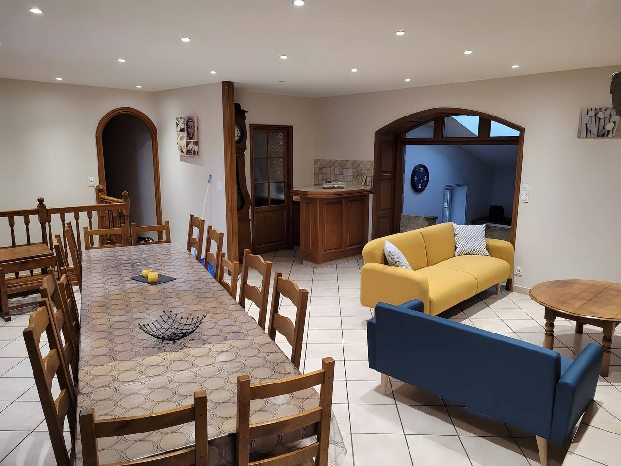 Gîte du platane, pour 14 personnes in Haute-Loire