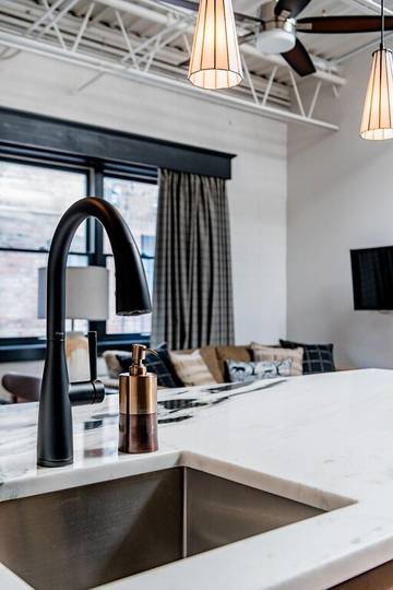 Loft for 2 Guests in Asheville, Blue Ridge Mountains, Picture 4