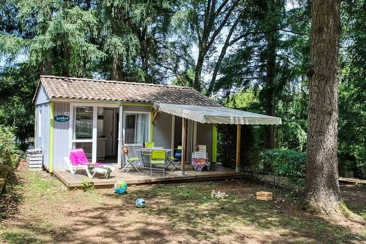 Chalet pour 5 personnes, avec piscine et terrasse