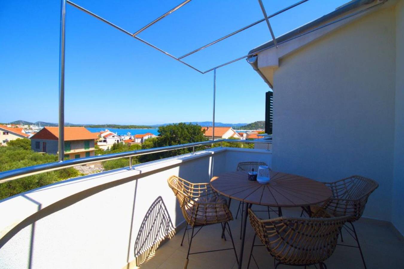 Ganze Wohnung, Apartment Rosana in Općina Murter-Kornati, Murter